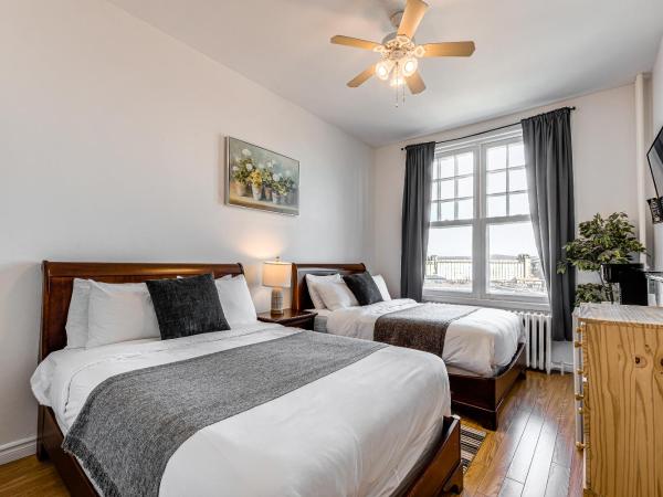 Hôtel Automatisé Manoir des Remparts : photo 6 de la chambre chambre double – vue sur lac