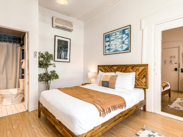 Hôtel Automatisé Manoir des Remparts : photo 1 de la chambre chambre lit queen-size