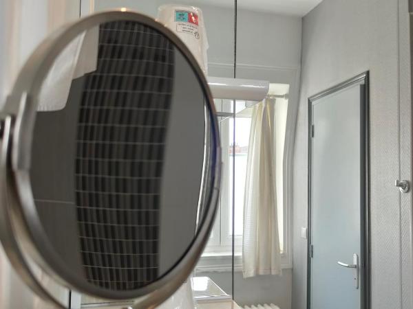 Hôtel Saint Jean : photo 4 de la chambre chambre double supérieure