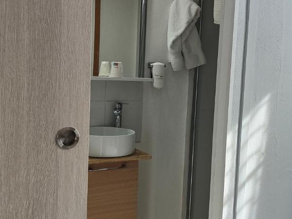 Hôtel Saint Jean : photo 5 de la chambre chambre simple