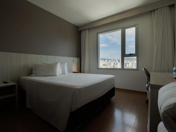 eSuites Belo Horizonte Minascasa : photo 4 de la chambre superior double non smoking