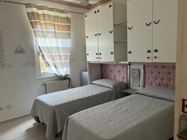 B&B Villa Daniela : photo 2 de la chambre chambre lits jumeaux