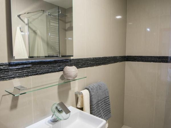 Penzion Janová : photo 10 de la chambre grande chambre double de luxe avec douche