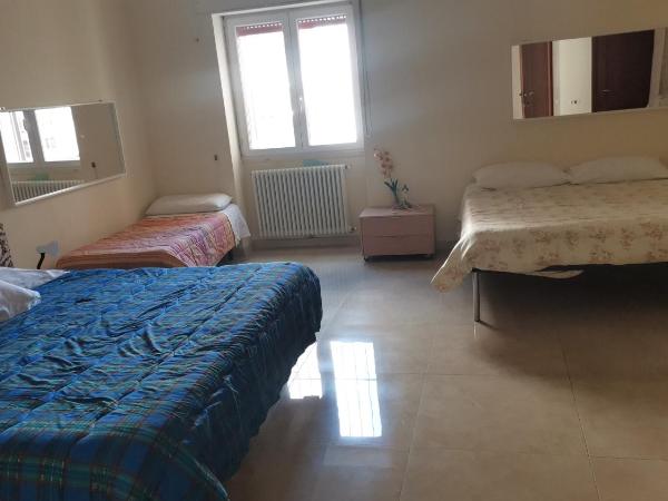 appartamento via san pardo : photo 6 de la chambre chambre quadruple classique