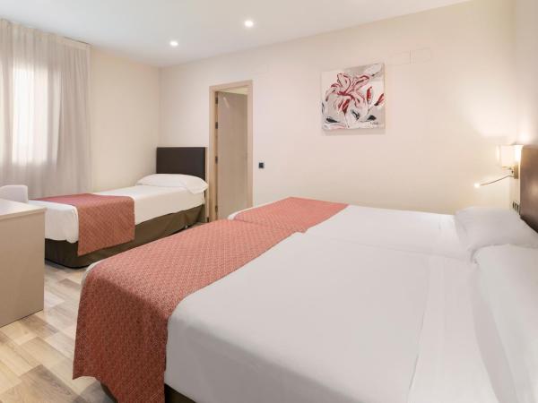 Catalonia Hispalis : photo 4 de la chambre chambre triple