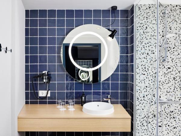 H2 Hotel Wien Schönbrunn : photo 3 de la chambre chambre quadruple confort