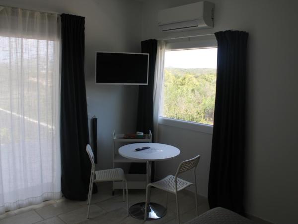 LIDO DEL FARO : photo 7 de la chambre chambre double avec balcon - vue sur mer