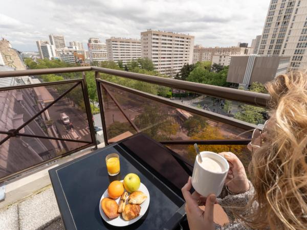 Hotel Inn Design Paris Place d'Italie (ex Timhotel) : photo 5 de la chambre chambre double avec balcon