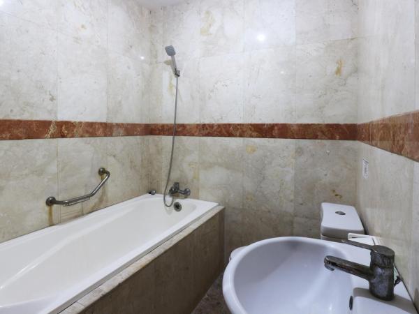 Jambrut Inn : photo 6 de la chambre grande chambre double