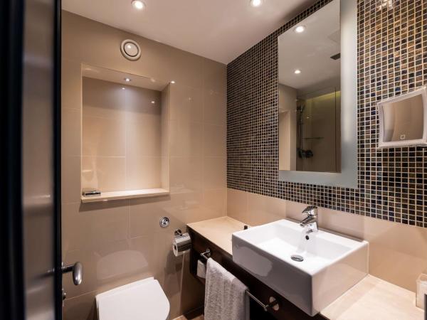 100 Queen's Gate Hotel London, Curio Collection by Hilton : photo 5 de la chambre chambre lits jumeaux supérieure