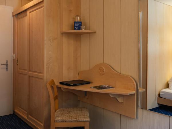 Hotel Bellevue - Traditional Swiss Hideaway : photo 7 de la chambre chambre simple sans balcon - côté nord