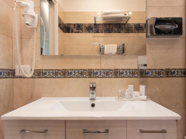 Certosa Suite : photo 10 de la chambre chambre double deluxe avec baignoire