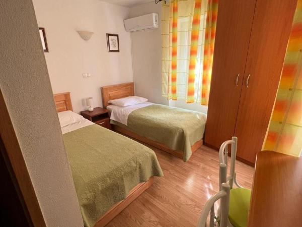 Villa Ruzica : photo 1 de la chambre chambre lits jumeaux