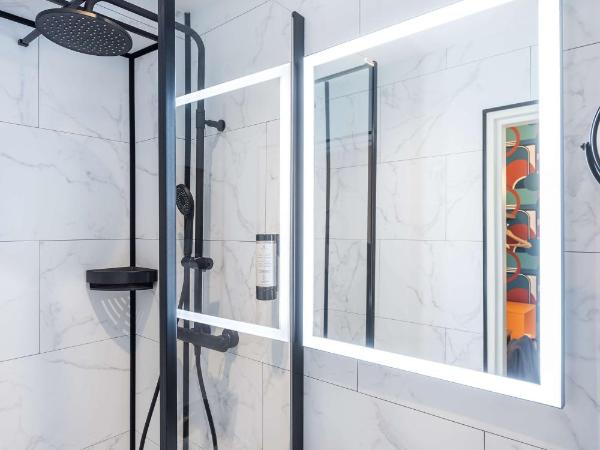 Best Western Metz Centre Gare : photo 3 de la chambre chambre lit queen-size supérieure - non-fumeurs