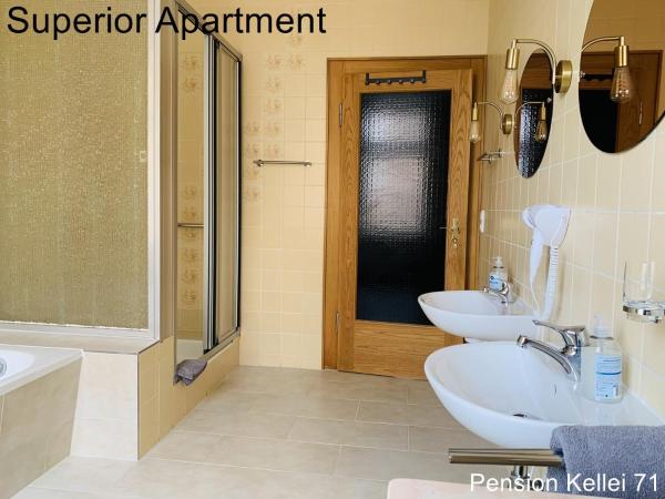 Pension Kellei 71 : photo 7 de la chambre appartement supérieur