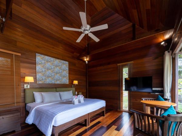 GajaPuri Resort Koh Chang : photo 1 de la chambre hébergement côté plage