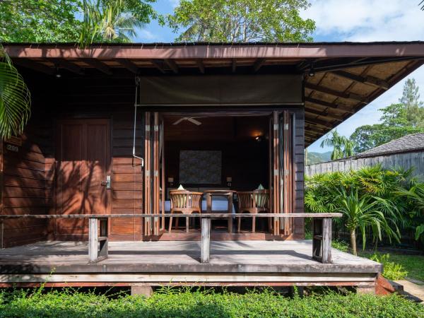 GajaPuri Resort Koh Chang : photo 4 de la chambre hébergement de luxe - vue partielle sur mer