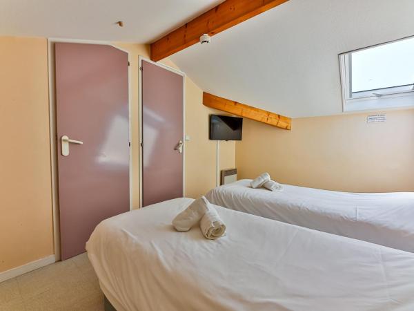 Village Club La Rivière CapFrance : photo 4 de la chambre chambre quadruple standard