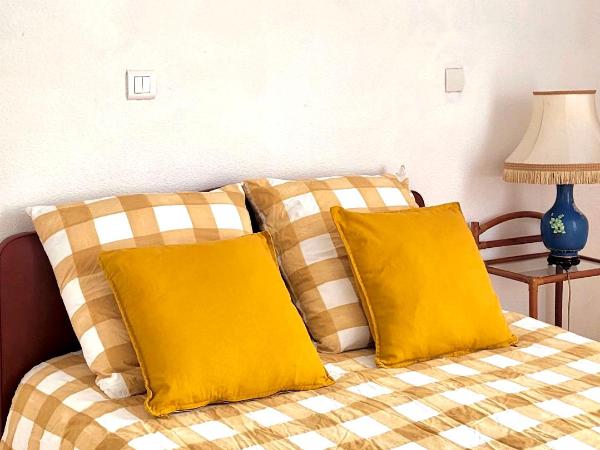 Maison Notre Dame des Apôtres : photo 8 de la chambre chambre double avec salle de bains privative