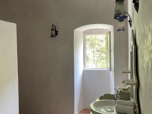 Domaine du Couvent de Saint Julien : photo 6 de la chambre chambre lits jumeaux avec salle de bains privative