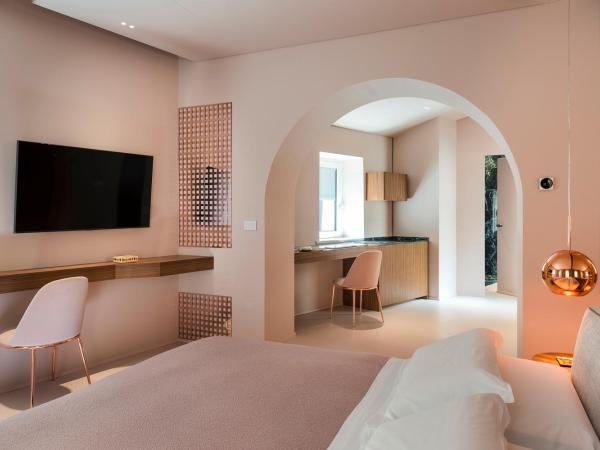 Taormina Infinity Suites : photo 10 de la chambre suite lit king-size