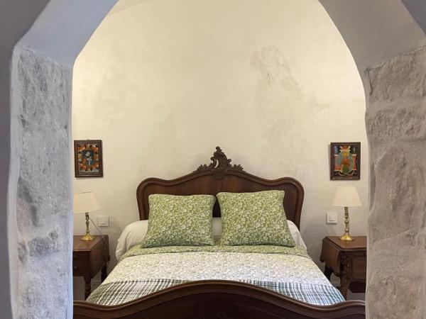 Domaine du Couvent de Saint Julien : photo 2 de la chambre chambre double avec salle de bains privative