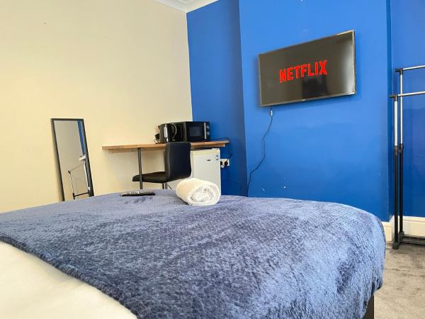 Marroway Shared House : photo 4 de la chambre chambre double avec salle de bains commune