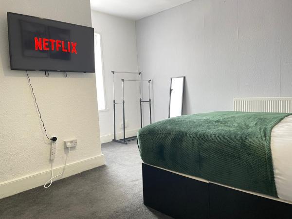 Marroway Shared House : photo 5 de la chambre chambre double avec salle de bains commune