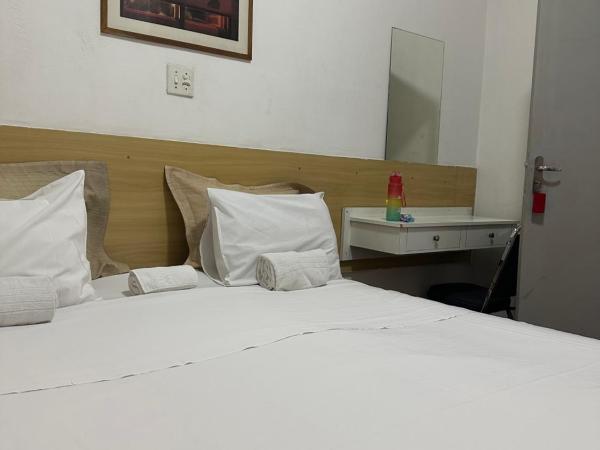 Hotel Internacional São Paulo : photo 1 de la chambre chambre double avec lit double