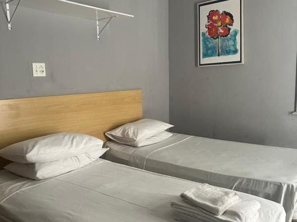 Hotel Internacional São Paulo : photo 1 de la chambre chambre lits jumeaux
