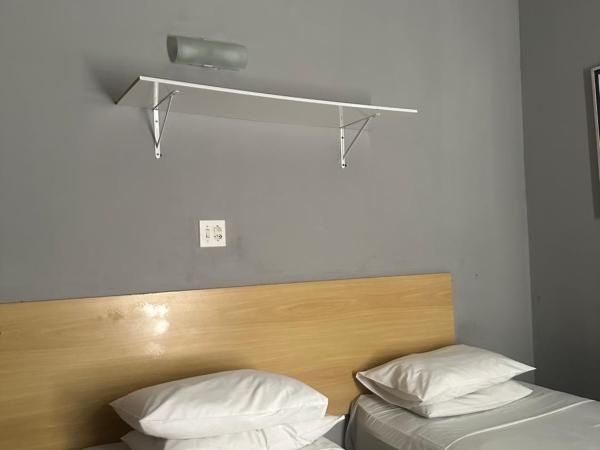 Hotel Internacional São Paulo : photo 2 de la chambre chambre lits jumeaux