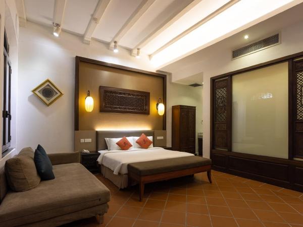 Hotel Puri Melaka : photo 1 de la chambre suite lit king-size