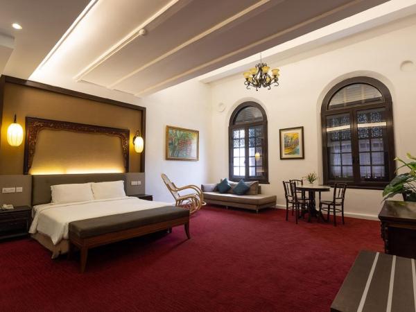 Hotel Puri Melaka : photo 1 de la chambre suite lit king-size