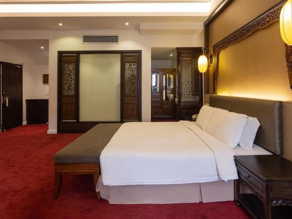 Hotel Puri Melaka : photo 2 de la chambre suite lit king-size
