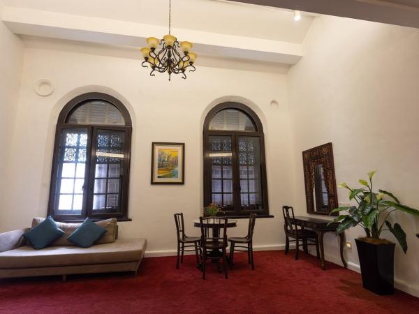 Hotel Puri Melaka : photo 5 de la chambre suite lit king-size