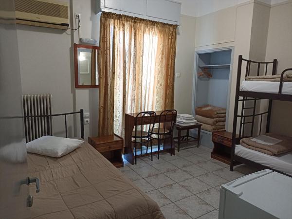 Elite Hotel : photo 3 de la chambre chambre triple