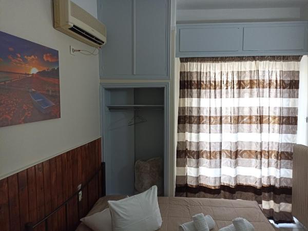Elite Hotel : photo 5 de la chambre chambre quadruple avec salle de bains