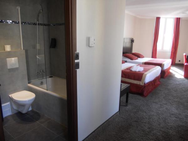 Hotel De Suède : photo 6 de la chambre chambre quadruple