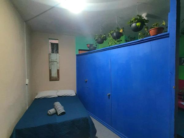 Huerto en el Barrio : photo 1 de la chambre chambre double avec salle de bains privative