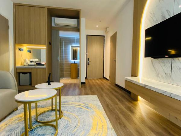 Regatta Suites Hotel at Kozi Square Kuching : photo 3 de la chambre suite 1 chambre