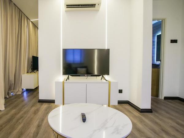 Regatta Suites Hotel at Kozi Square Kuching : photo 1 de la chambre suite 1 chambre