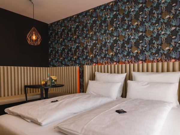 Rioca Stuttgart Posto 6 : photo 10 de la chambre chambre double avec terrasse