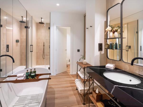 Meliá Granada : photo 5 de la chambre the level junior suite communicated