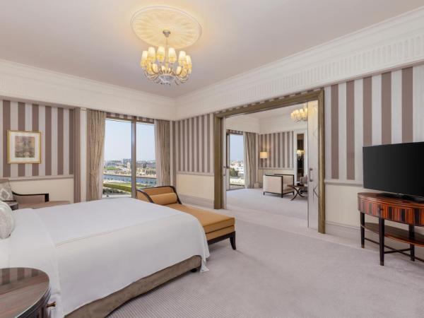Al Habtoor Palace - Preferred Hotels & Resorts : photo 5 de la chambre suite lit king-size ambassador