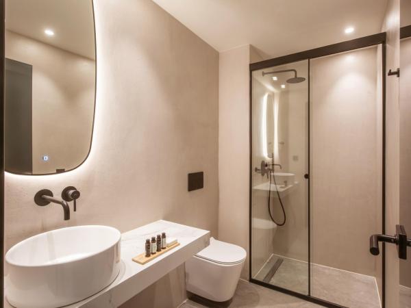 Lavris City Suites : photo 3 de la chambre suite avec terrasse 