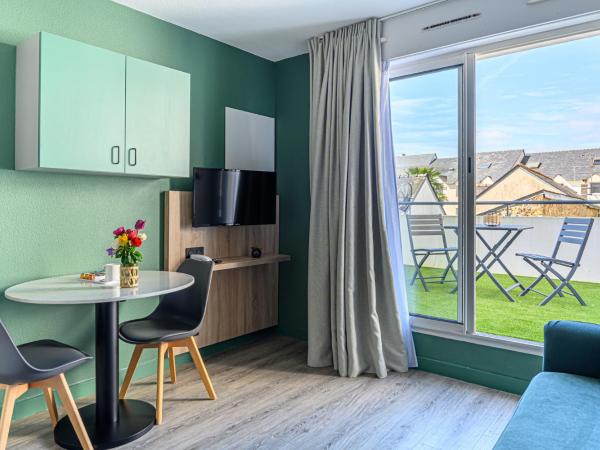 Appart Hôtel Le Liberté Vannes Centre-Ville : photo 6 de la chambre studio confort