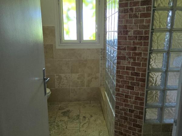 Auberge les Aromes : photo 10 de la chambre chambre familiale (4 adultes) 