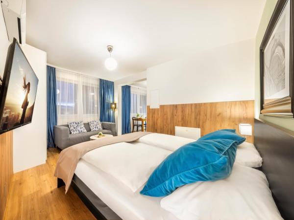 Citadines South Vienna : photo 10 de la chambre studio supérieur avec balcon