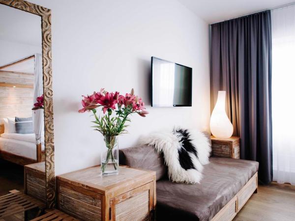 Eyja Guldsmeden Hotel : photo 1 de la chambre chambre triple supérieure