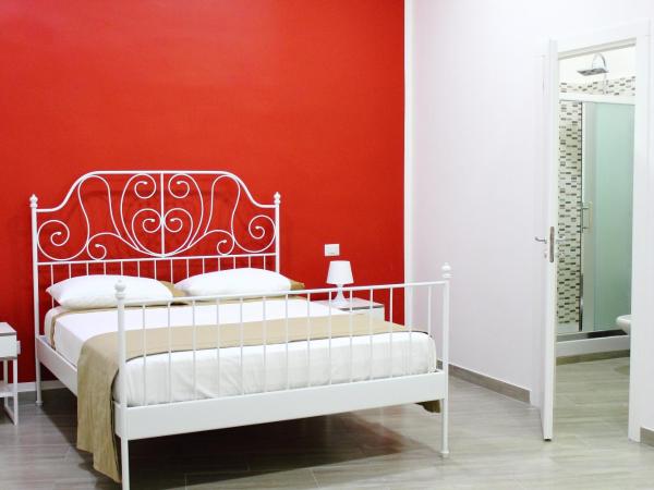 Palazzo San Vincenzo : photo 5 de la chambre chambre triple avec salle de bains privative